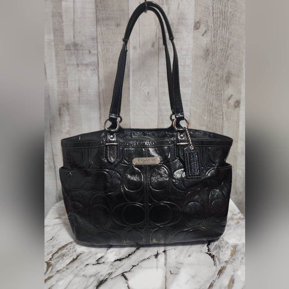​🖤 Coach Black Embossed Patent Leather Signature Tote Bag ​